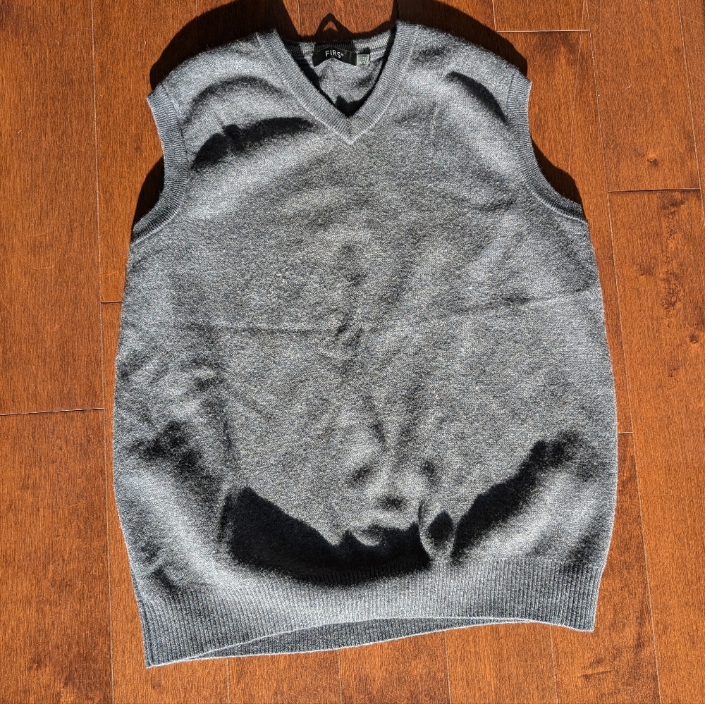 Sweater vest